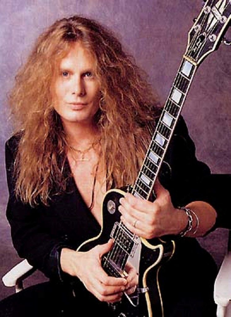 John Sykes guitarrista do Whitesnake morre aos 65 anos